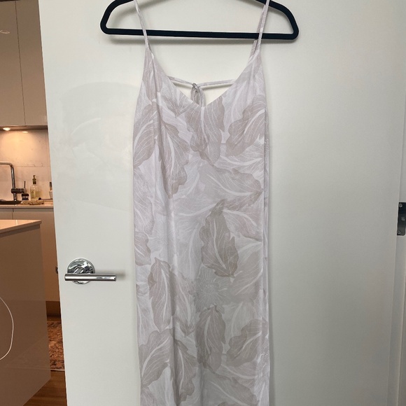 Wilfred Dresses & Skirts - Wilfred Whirlwind Dress